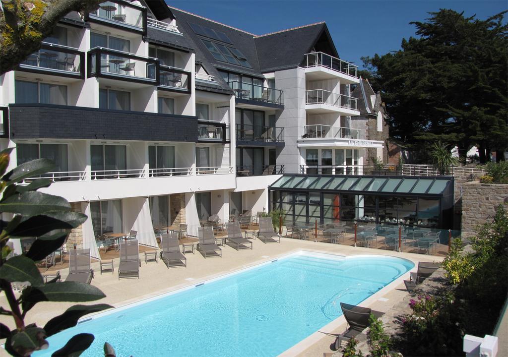 Le Churchill Hôtel&Spa Carnac Exterior foto